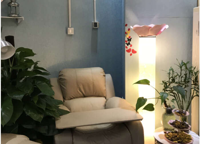 新手<a href='http://m.syhxdzs.com/'>加盟美容院</a>需要注意什么？