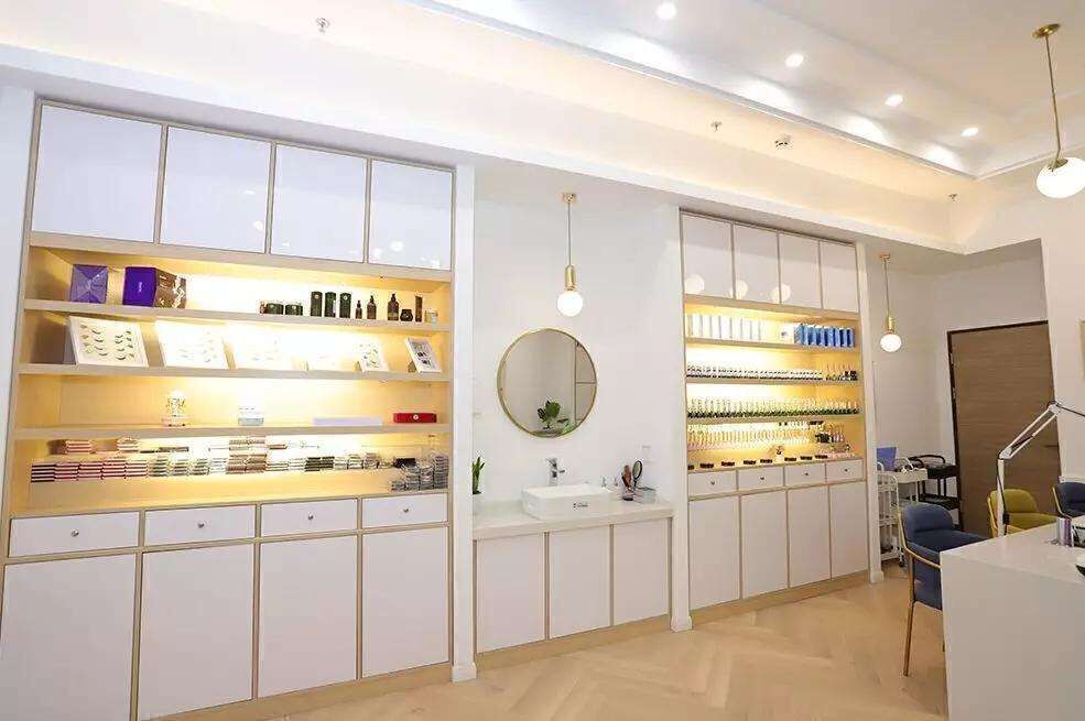 在哪個地方開<a href='http://m.syhxdzs.com/'>美容院加盟店</a>最容易賺錢？