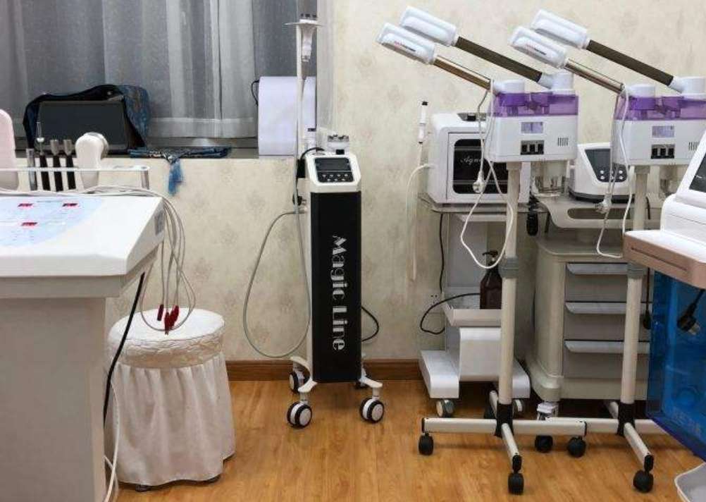 <a href='http://m.syhxdzs.com/newsview.html?id=774'>男士美容院加盟</a>前景怎么樣