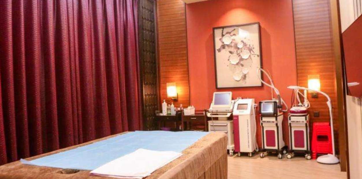 男士<a href='http://m.syhxdzs.com/'>美容院加盟店</a>好經(jīng)營(yíng)嗎？